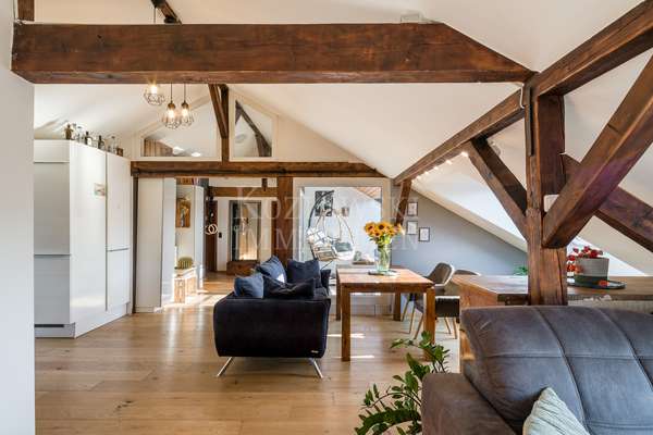 thumbnail von Am August-Bebel-Park – Stilvolle Dachwohnung mit Terrasse, Gartennutzung und 2 Stellplätzen!