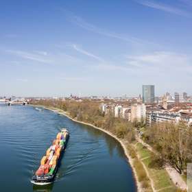 Lindenhof - Rheinseite