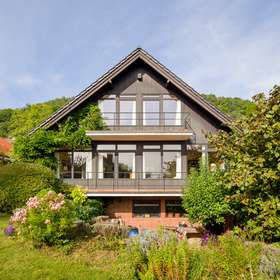 EFH-Klassiker - Gartenansicht