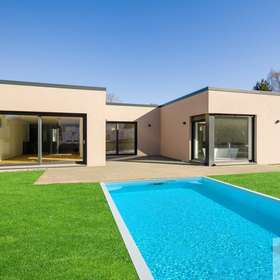 Designvilla mit Pool
