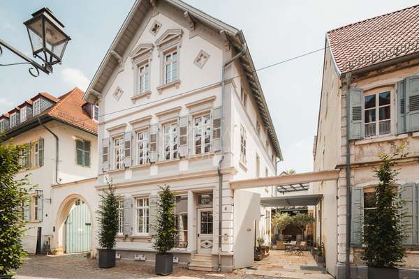 thumbnail von Freinsheimer Geschichte, modern inszeniert – Ein Stadthaus zum Verlieben!