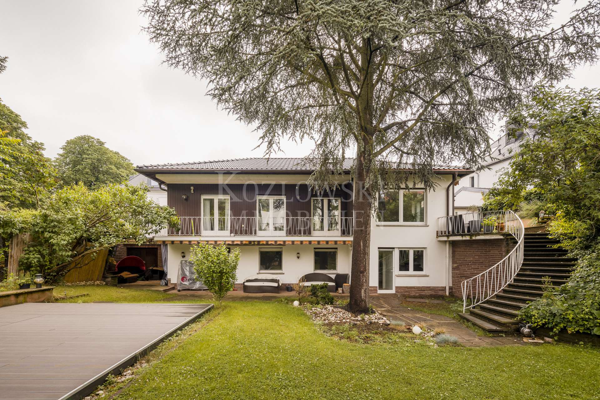 Villa - Gartenansicht