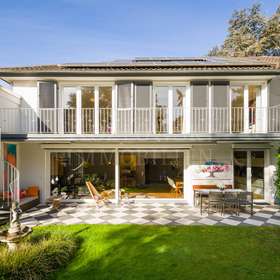 Galerie-Villa in Toplage