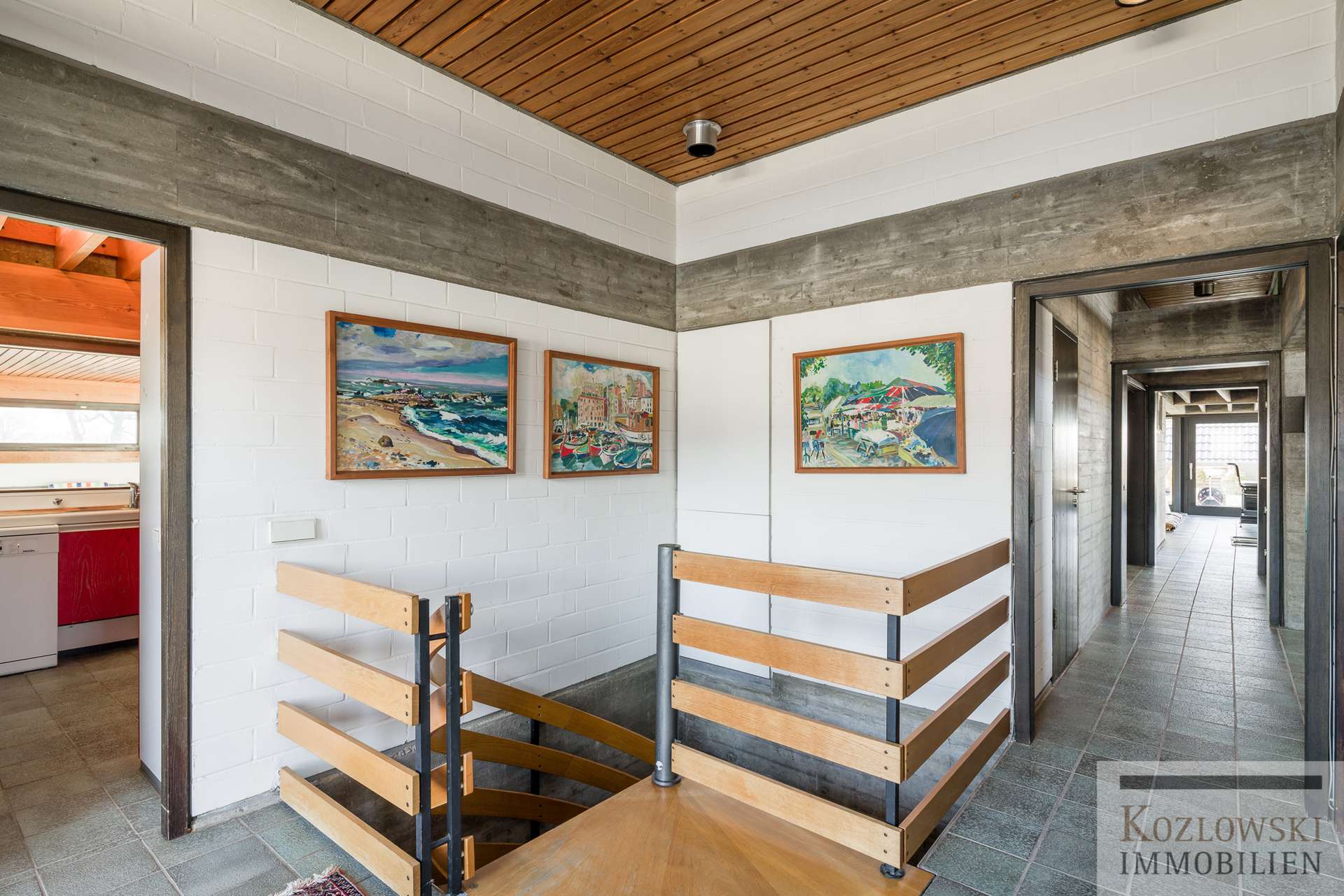 Innentreppe und Flur