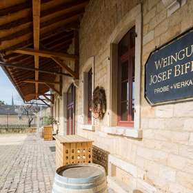 Haupthaus - Restaurant Fumi