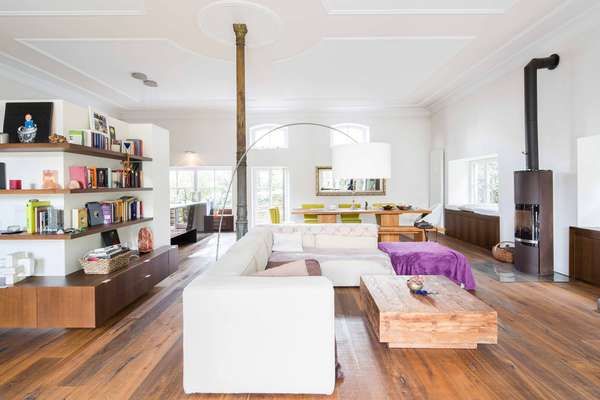 thumbnail von Winzeranwesen Königsbach – Stylische 4,5 ZKB mit Sonnenterrasse!