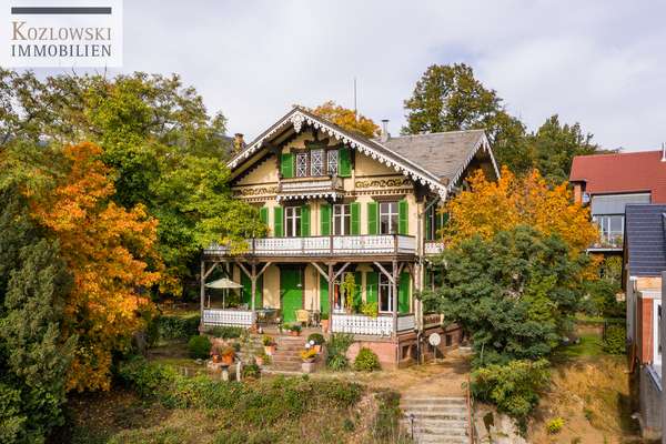 thumbnail von Rarität in Schweizer Holzarchitektur – Villa Dacqué in top Hanglage!