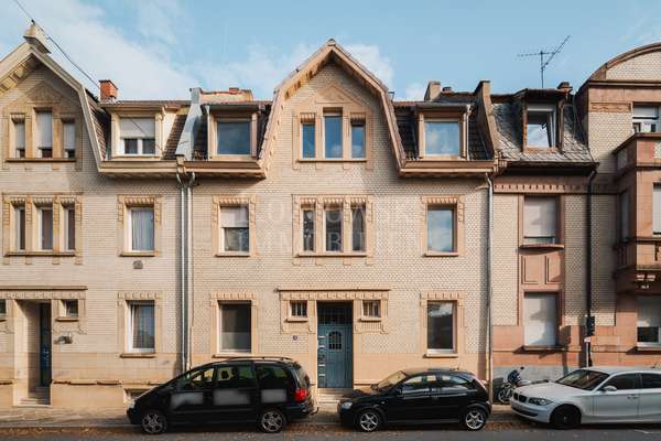 thumbnail von Spätgründerarchitektur in Alt-Neckarau – 4-FH mit Ausbaupotential; 3 Wohnungen frei!