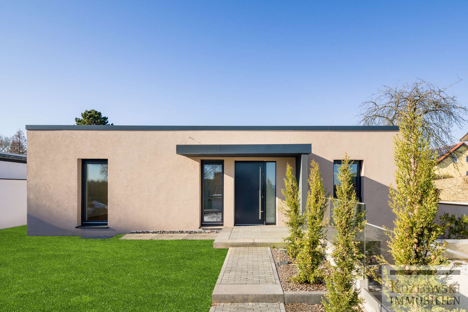 Designvilla - Straßenansicht