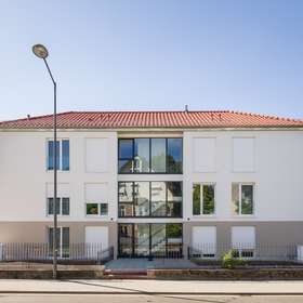 Maximilian - Straßenansicht