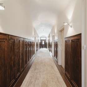 Entrée 1. OG - Flur