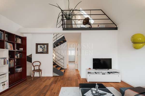 thumbnail von Minimalistische Architektur pur – Kompaktes Designhaus mit urbanem Stadtgarten!