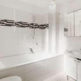 Tageslichtbad mit Wanne 