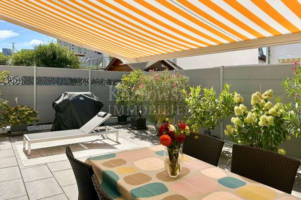 thumbnail von In beliebter Familienlage – Moderne DHH mit sonniger Gartenterrasse und Garage!