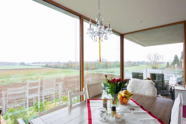 thumbnail von Top Naturlage am Käfertaler Wald – Panoramavilla im Bauhausstil!