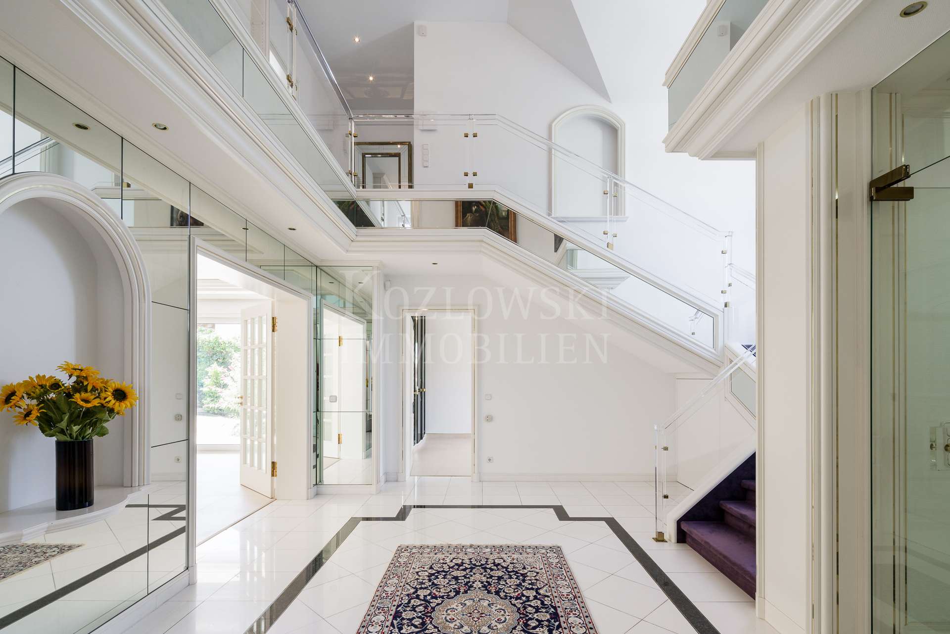 Entrée - Empfangshalle