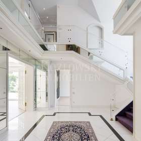 Entrée - Empfangshalle