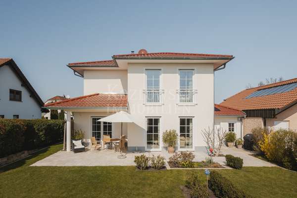 thumbnail von Exklusive Villa in begehrter Weinberglage – Neuwertig, stilvoll und energieeffizient!