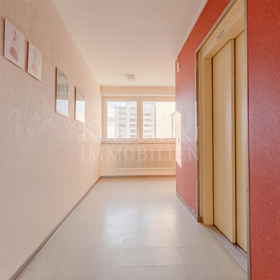 6. OG - Zufahrt mit Lift